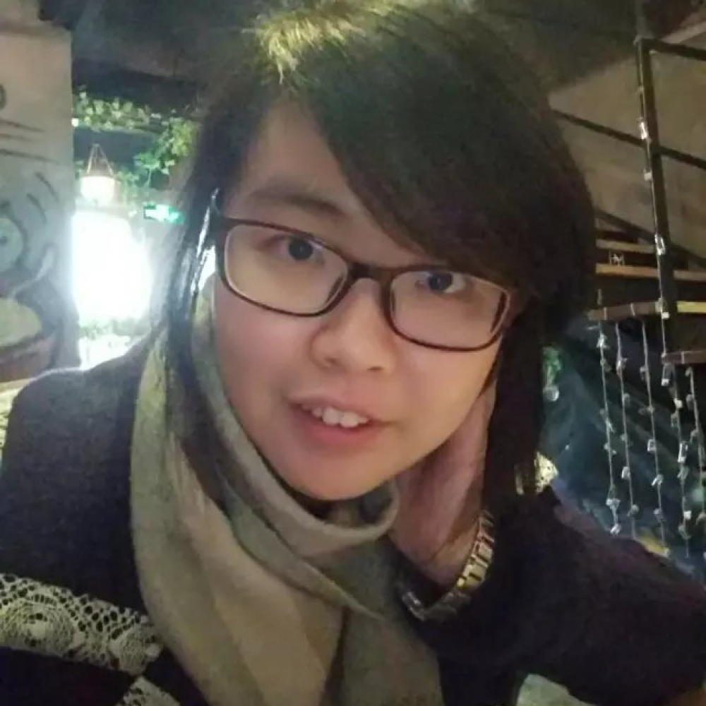 JUNYING WEI 魏珺颖