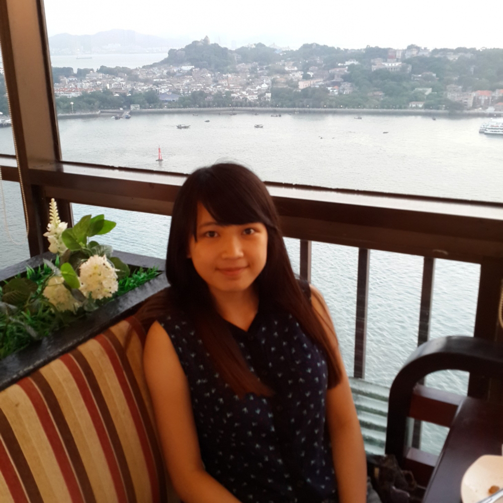 YIJING ZHUO 卓依婧