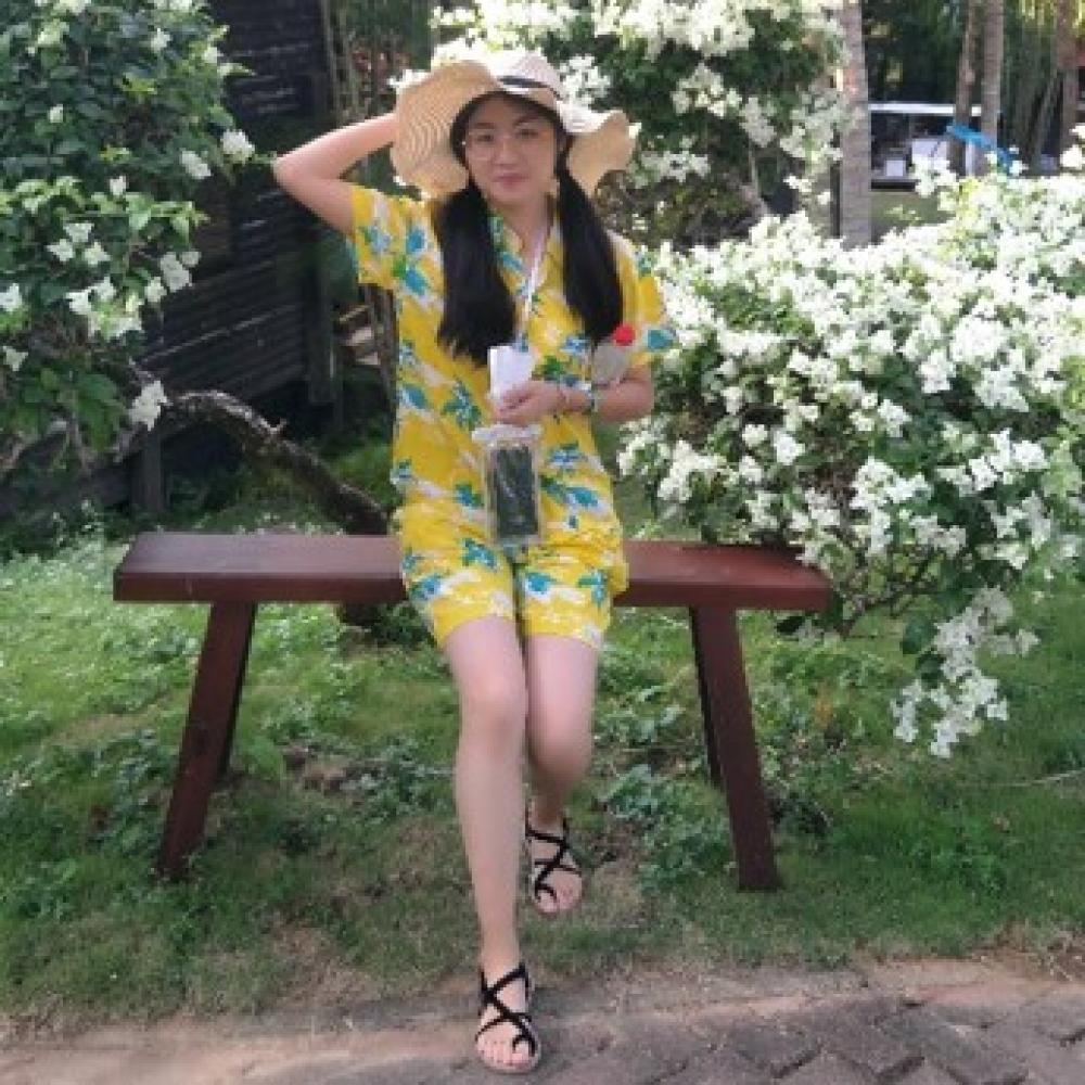 XUEER YANG 杨雪儿